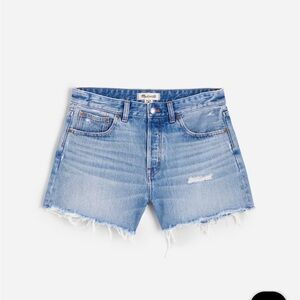 Brynn Short in Hallstead Wash size 25